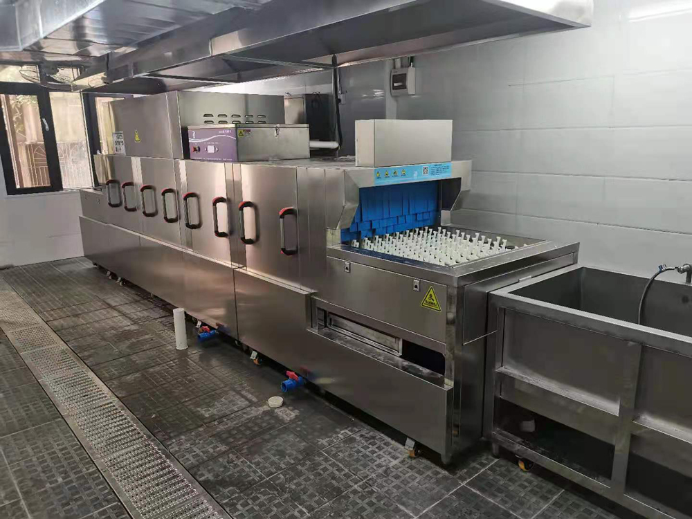 工廠飯堂洗碗機